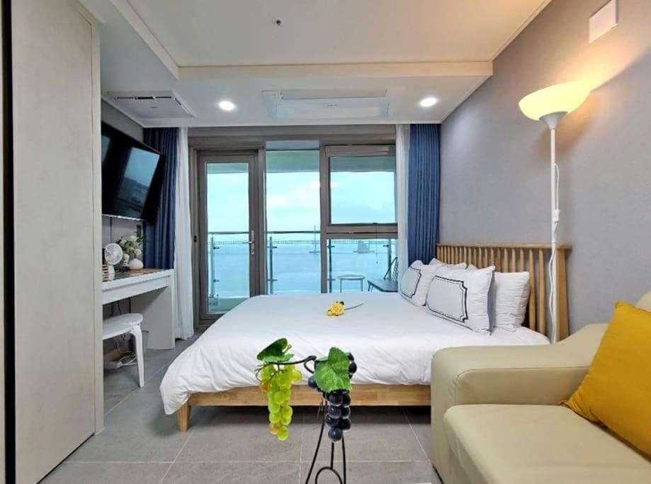 Gwangan-Ri Grand Terrace Ocean View Appartement Busan Buitenkant foto